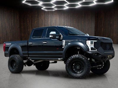 2022 Ford F-350 Super Duty 4X4 Platinum 4DR Crew Cab 6.8 FT. SB SRW Pickup