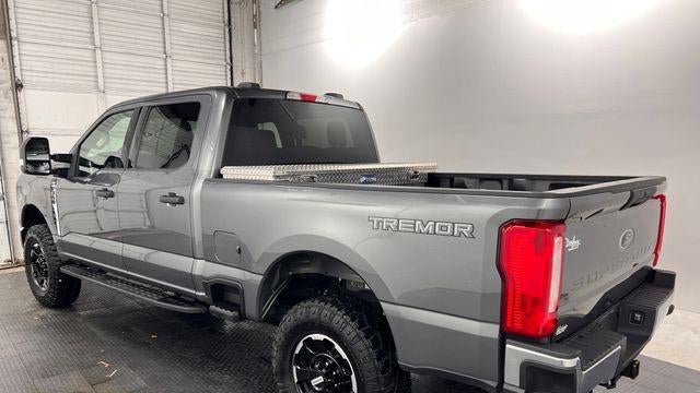 2025 Ford F-350 Super Duty XLT