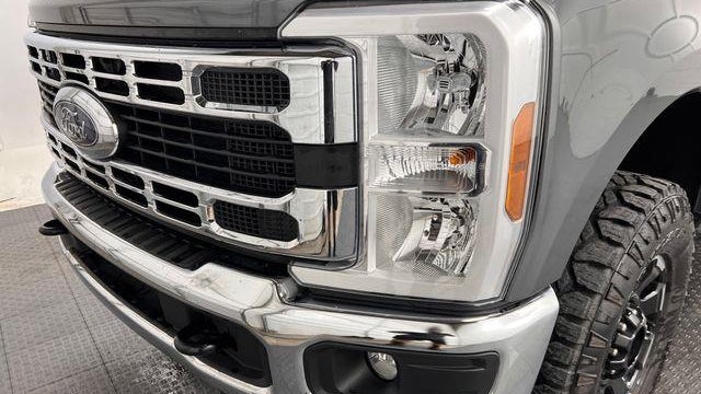 2025 Ford F-350 Super Duty XLT