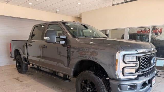 2026 Ford F-350 Super Duty Platinum