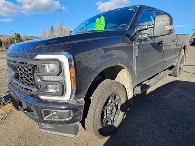 2023 Ford F-350 Super Duty 4X4 XLT 4DR Crew Cab 6.8 FT. SB SRW Pickup
