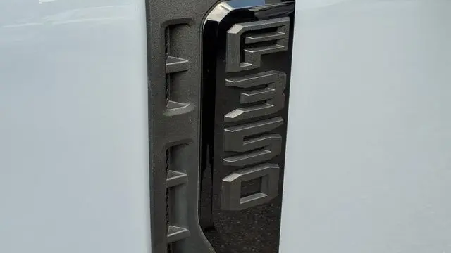 2025 Ford F-350 Super Duty King Ranch