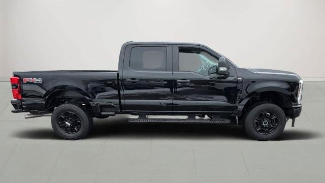 2025 Ford F-350 Super Duty XLT