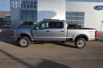 2023 Ford F-350 Super Duty 4X4 XLT 4DR Crew Cab 6.8 FT. SB SRW Pickup