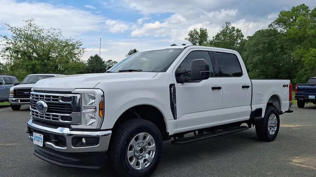2024 Ford F-350 Super Duty XLT