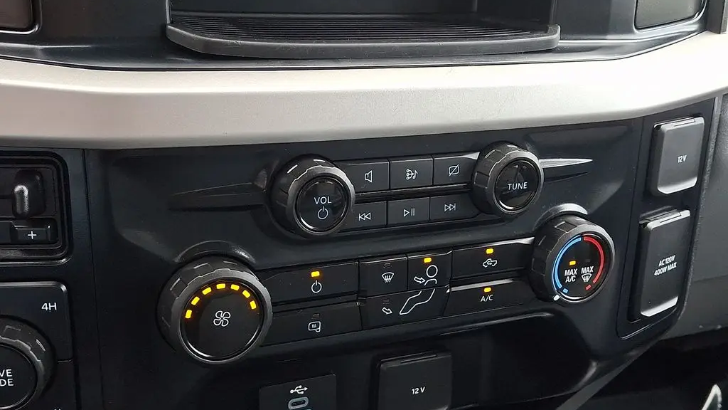 2024 Ford F-350 Super Duty XLT