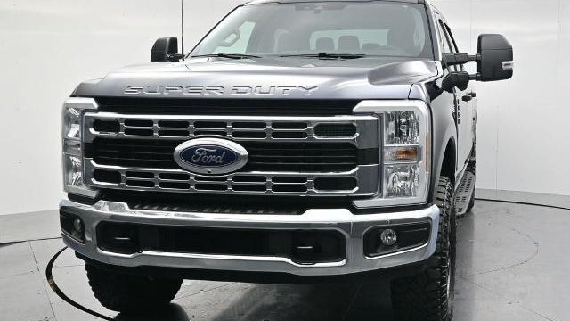 2025 Ford F-350 Super Duty XLT