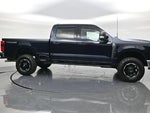 2025 F-350 Super Duty Thumbnail 4