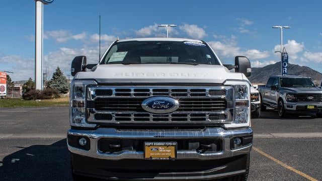2025 Ford F-350 Super Duty XLT