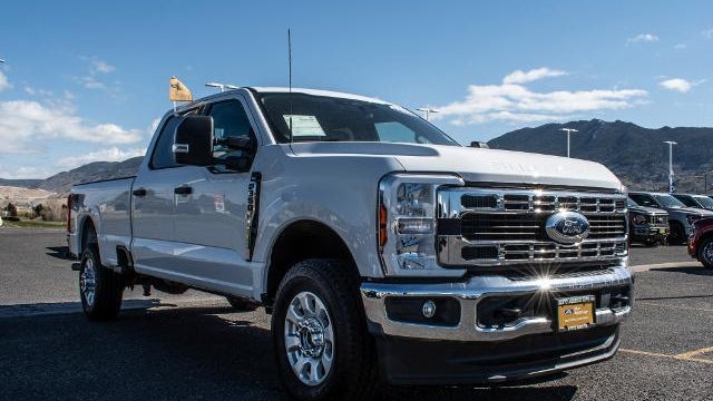 2025 Ford F-350 Super Duty XLT