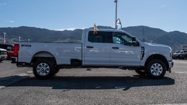 2025 Ford F-350 Super Duty XLT