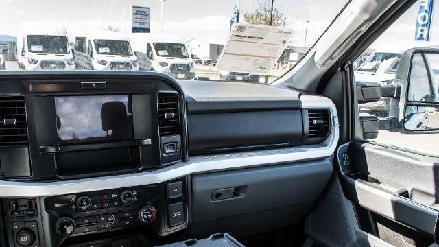2025 Ford F-350 Super Duty XLT