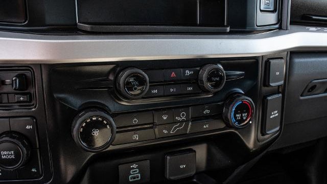 2025 Ford F-350 Super Duty XLT