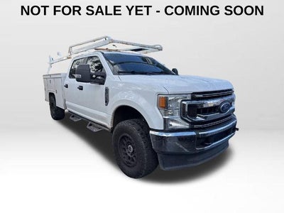 2022 Ford F-350 Super Duty 4X4 XL 4DR Crew Cab 6.8 FT. SB SRW Pickup