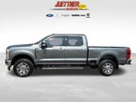 2025 F-350 Super Duty Thumbnail 2
