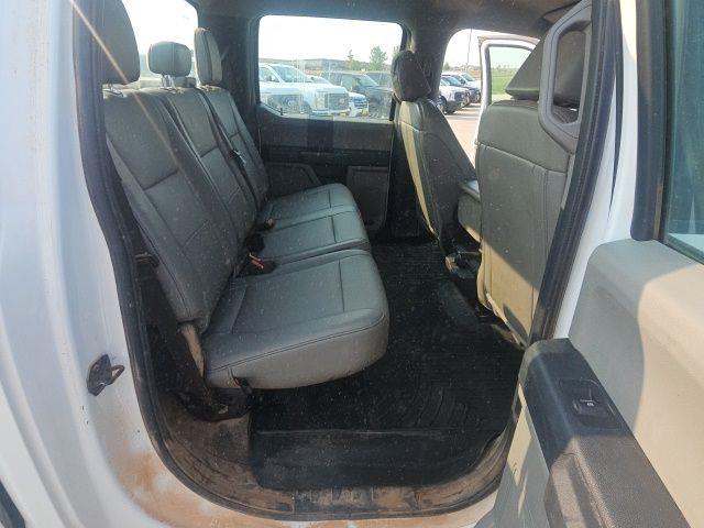 2022 Ford F-350 - $29,500