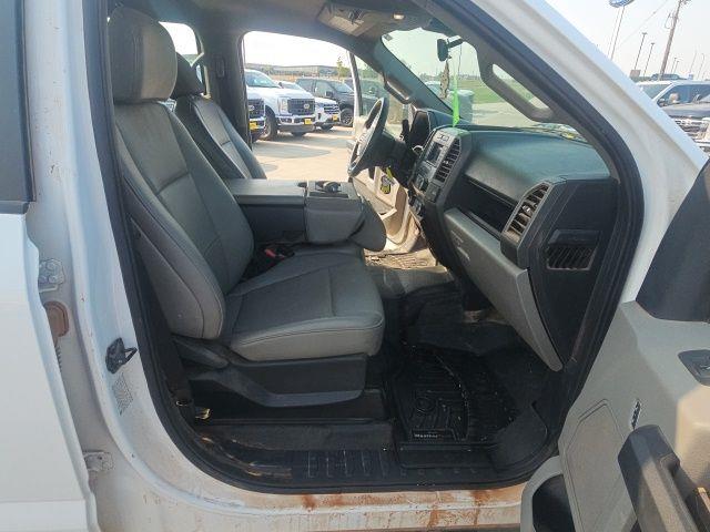 2022 Ford F-350 - $29,500