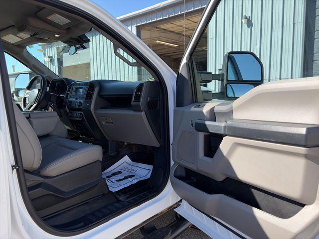 2022 Ford F-350 - $29,500