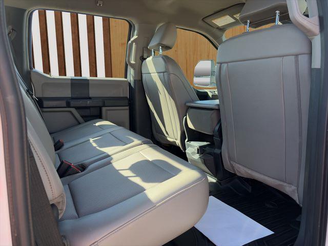 2022 Ford F-350 - $29,500