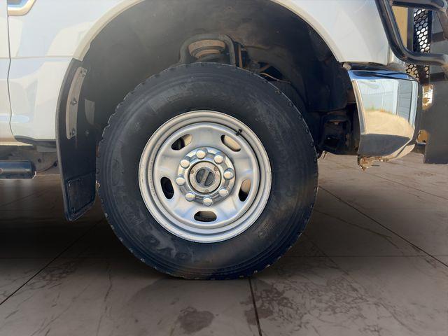 2022 Ford F-350 - $29,500