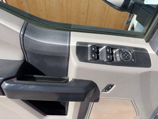 2022 Ford F-350 - $29,500