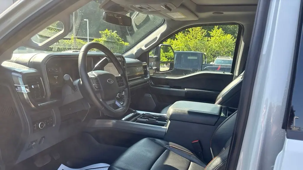 2025 Ford F-350 Super Duty King Ranch