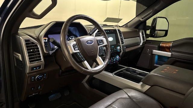 2017 Ford F-350 Super Duty XLT