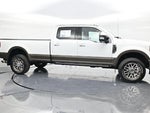 2017 F-350 Super Duty Thumbnail 4