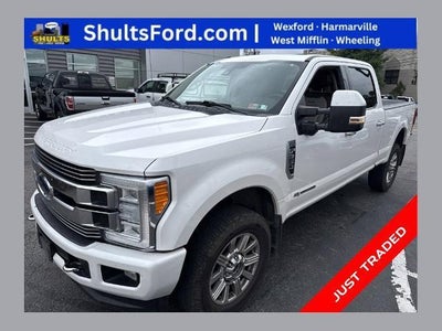 2018 Ford F-350 Super Duty 4X4 Limited 4DR Crew Cab 6.8 FT. SB SRW Pickup