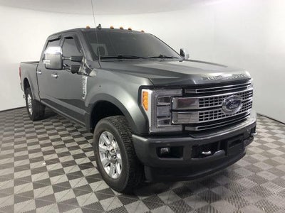 2019 Ford F-350 Super Duty 4X4 XLT 4DR Crew Cab 6.8 FT. SB SRW Pickup