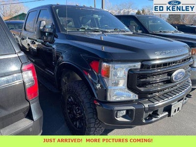 2022 Ford F-350 Super Duty 4X4 Lariat 4DR Crew Cab 6.8 FT. SB SRW Pickup