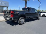 2025 F-350 Super Duty Thumbnail 3