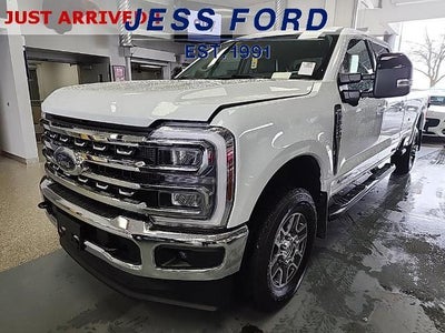 2025 Ford F-350 Super Duty 4X4 Lariat 4DR Crew Cab 6.8 FT. SB SRW Pickup