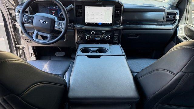 2025 Ford F-350 Super Duty King Ranch