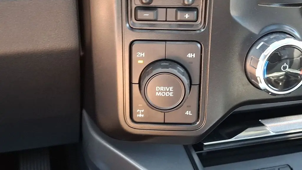 2025 Ford F-350 Super Duty King Ranch