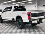 2025 F-350 Super Duty Thumbnail 3