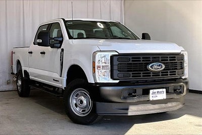 2025 Ford F-350 Super Duty 4X4 King Ranch 4DR Crew Cab 6.8 FT. SB SRW Pickup