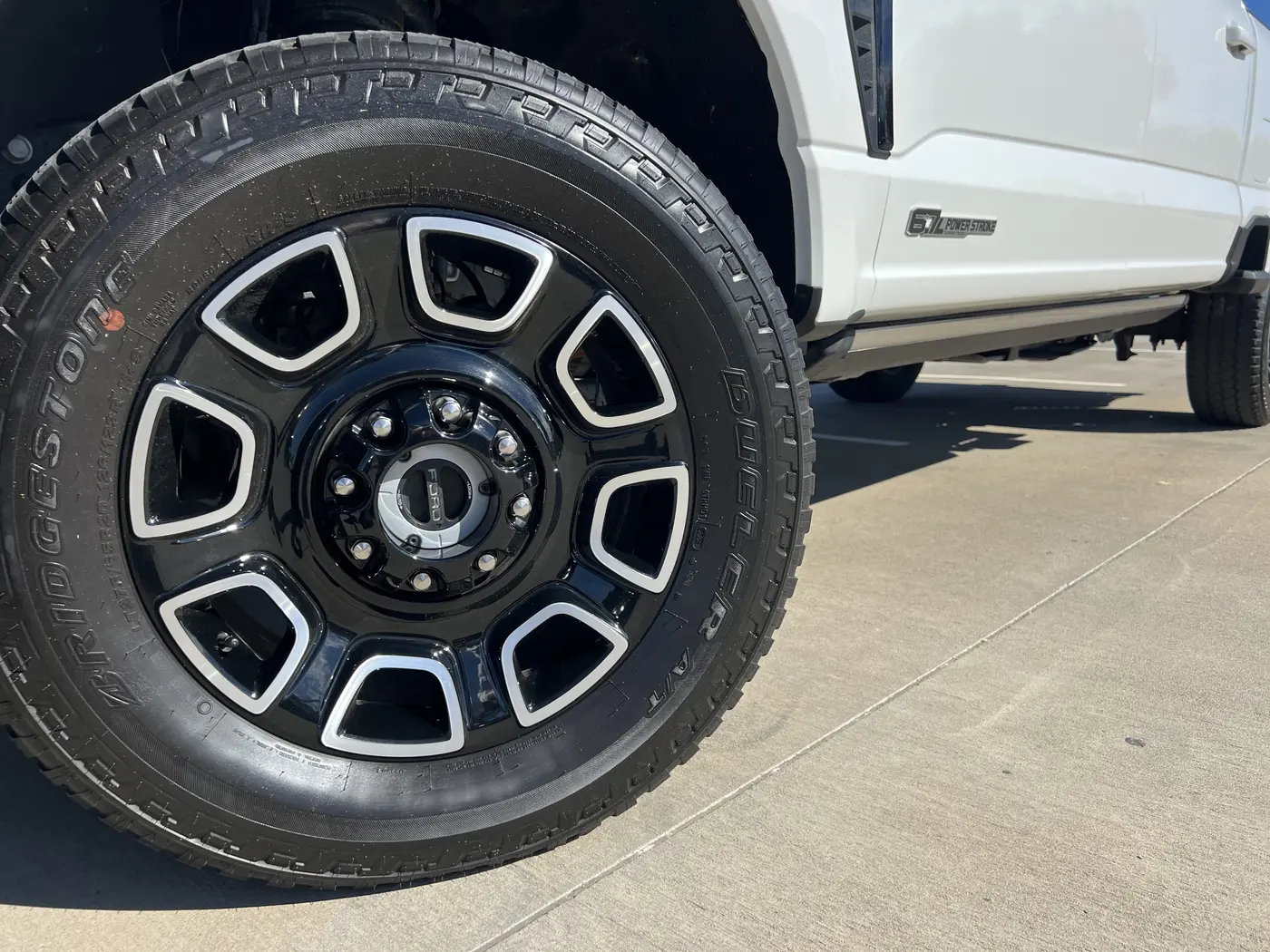 2025 Ford F-350 - $82,999