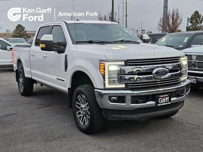 2017 Ford F-350 Super Duty 4X4 Lariat 4DR Crew Cab 6.8 FT. SB SRW Pickup