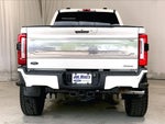 2023 F-350 Super Duty Thumbnail 3