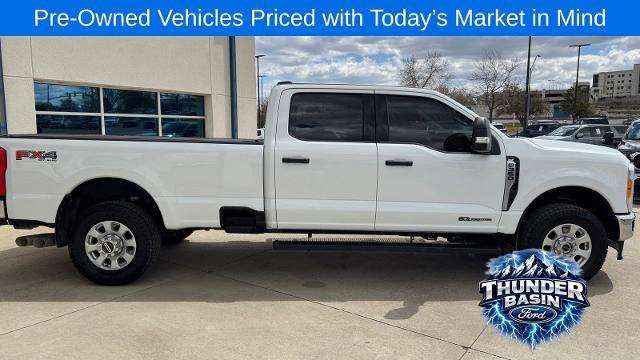 2023 Ford F-350 Super Duty Platinum