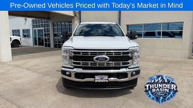2023 Ford F-350 Super Duty Platinum