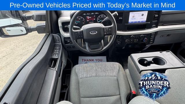 2023 Ford F-350 Super Duty Platinum