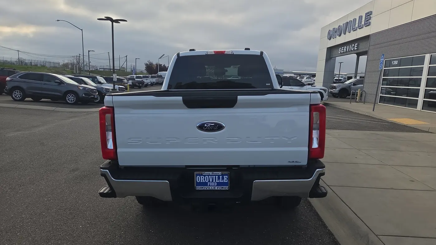 2024 Ford F-350 Super Duty XLT