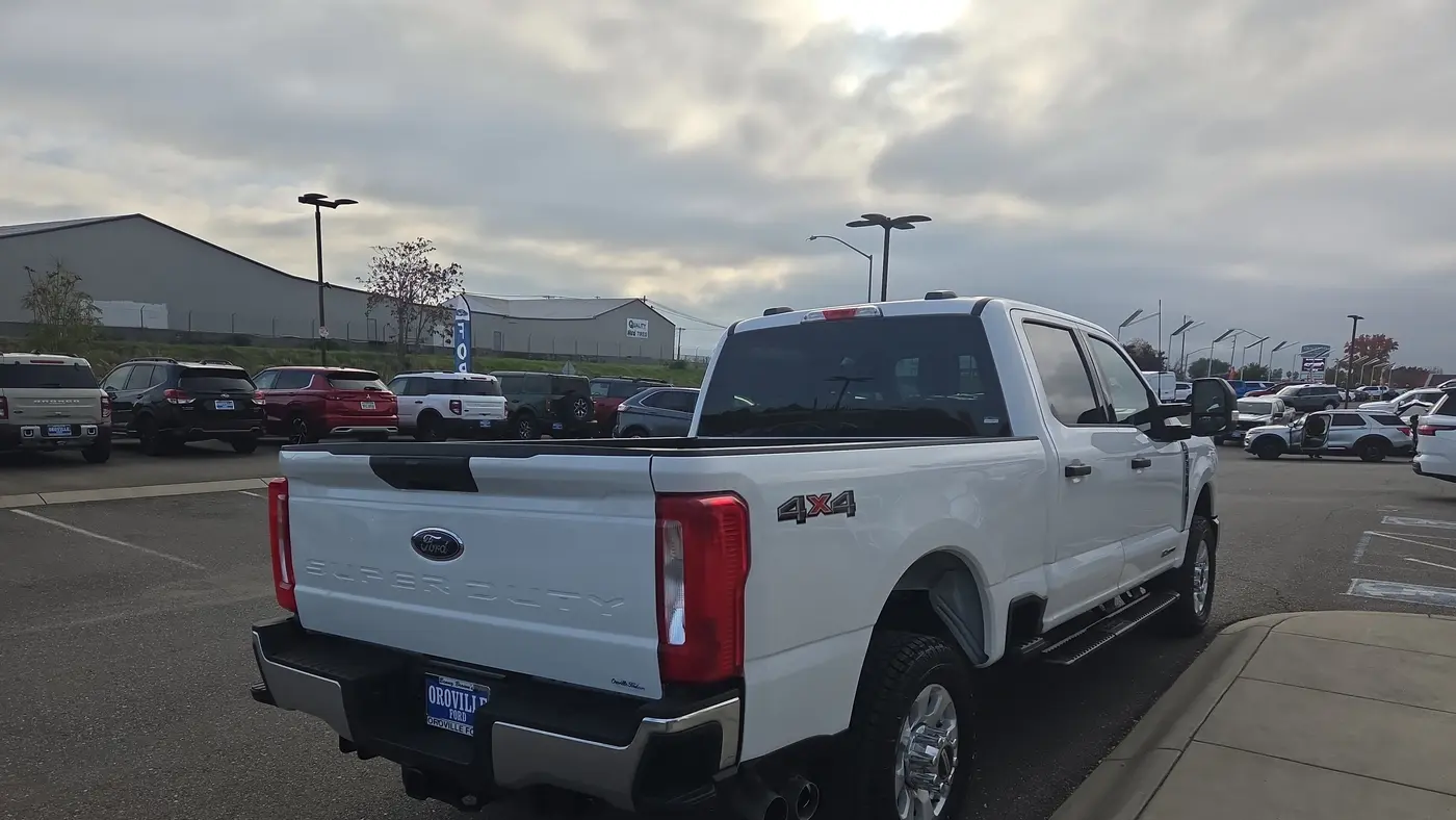2024 Ford F-350 Super Duty XLT