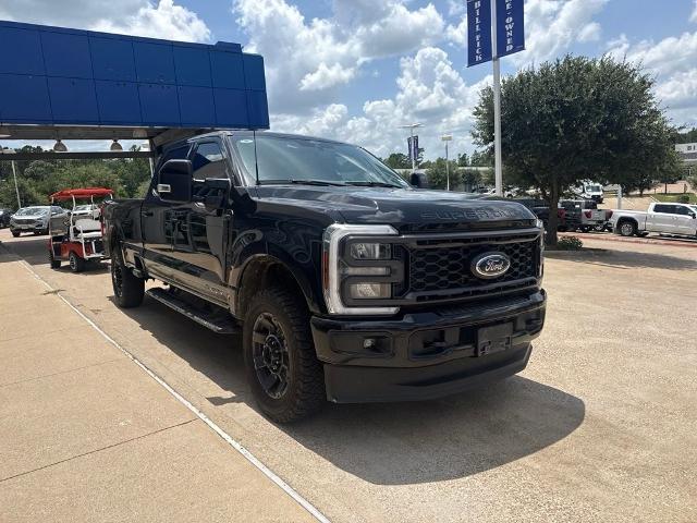 2024 Ford F-350 Super Duty Lariat — photo 1 of 12