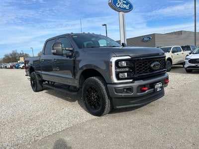 2025 Ford F-350 Super Duty 4X4 Lariat 4DR Crew Cab 6.8 FT. SB SRW Pickup