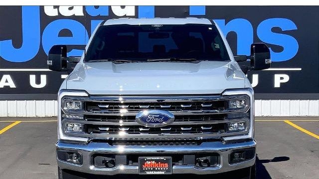 2025 Ford F-350 Super Duty Platinum