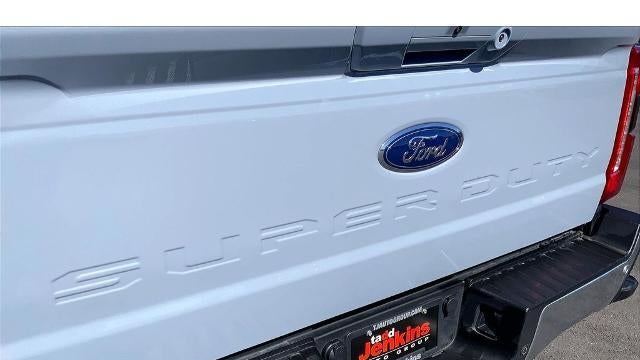 2025 Ford F-350 Super Duty Platinum