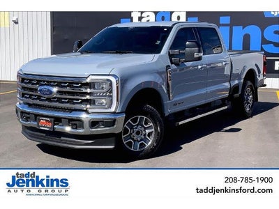 Photo of a 2025 Ford F-350 Super Duty 4X4 Lariat 4DR Crew Cab 6.8 FT. SB SRW Pickup for sale